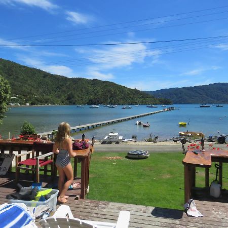 Waterfront Bed And Breakfast Пиктън Екстериор снимка