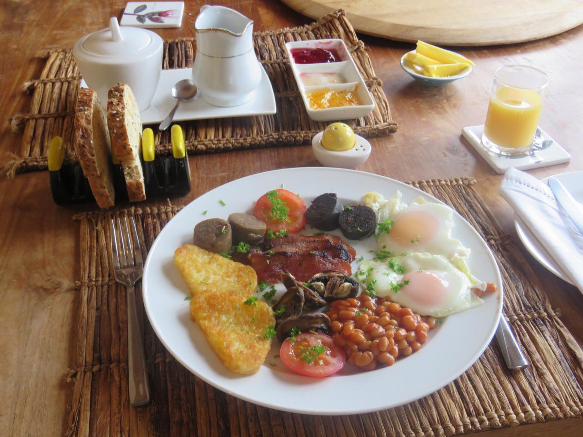 Waterfront Bed And Breakfast Пиктън Екстериор снимка